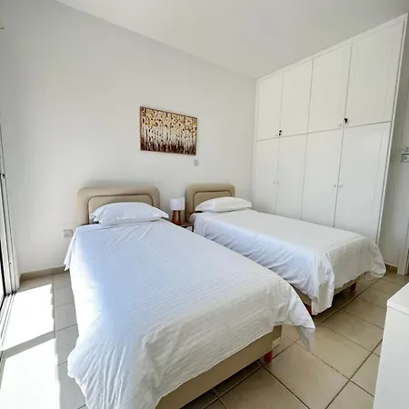 Two Bedroom Marsefino Amazing Townhouse-apartment Apartment *