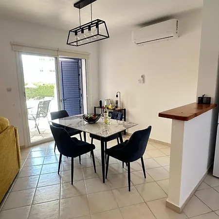 Two Bedroom Marsefino Amazing Townhouse-apartment דירה *